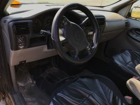 Used 2004 Pontiac Montana Extended w/ Convenience Package #2 FWD image 7