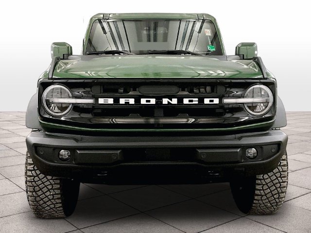 Used 2024 Ford Bronco Outer Banks w/ Sasquatch Package AWD/4WD image 3