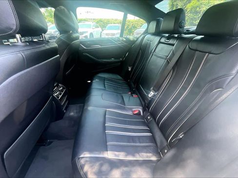 Used 2018 BMW 530i RWD image 21