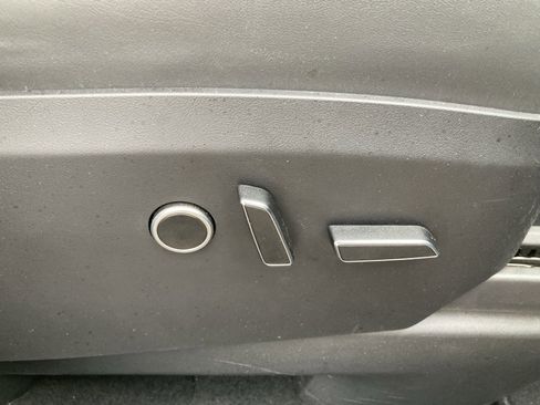 Used 2024 Tesla Model X image 32