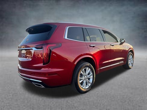 Certified 2024 Cadillac XT6 Luxury w/ LPO, Floor Liner Package AWD/4WD image 9