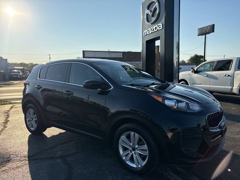 Used 2019 Kia Sportage LX image 1