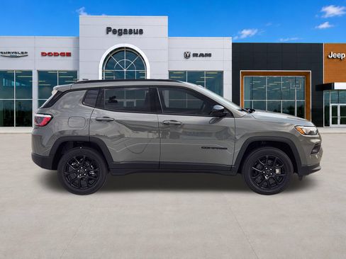 New 2026 Jeep Compass Latitude AWD/4WD image 7