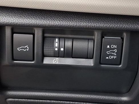 Certified 2025 Subaru Forester Premium image 26