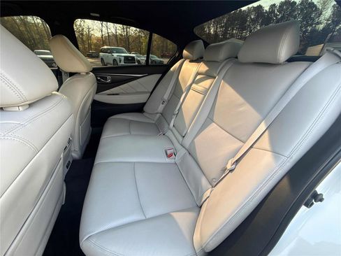 Used 2024 INFINITI Q50 Sensory image 12