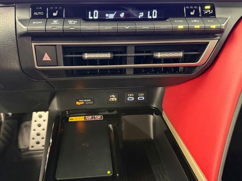 Used 2026 Toyota Camry XSE FWD image 35