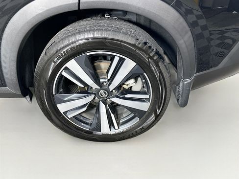 Used 2021 Nissan Rogue SL image 11