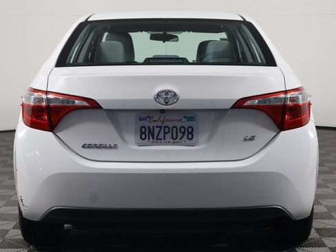 Used 2016 Toyota Corolla LE FWD image 5
