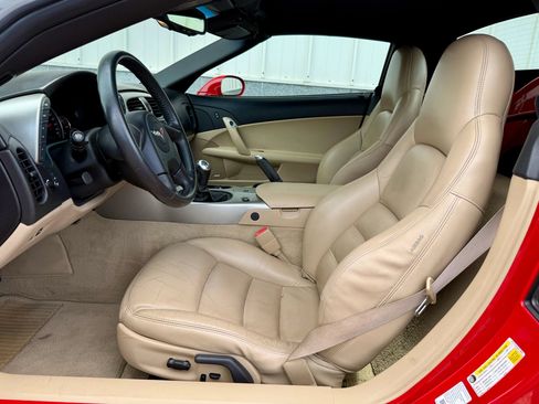 Used 2005 Chevrolet Corvette Convertible w/ Preferred Equipment Group RWD image 7