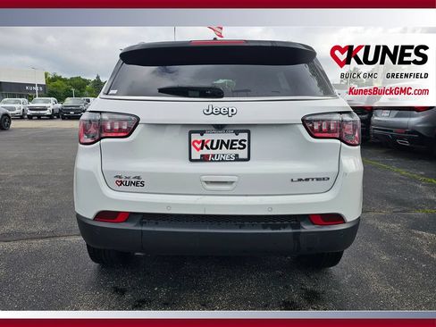 Used 2025 Jeep Compass Limited AWD/4WD image 10