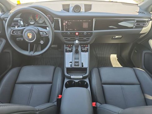 New 2026 Porsche Macan image 13