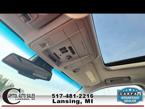 Used 2019 GMC Yukon XL SLT w/ Open Road Package AWD/4WD image 36