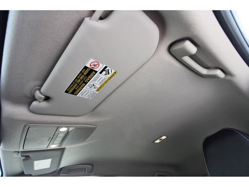Certified 2025 Nissan Kicks SR FWD image 29