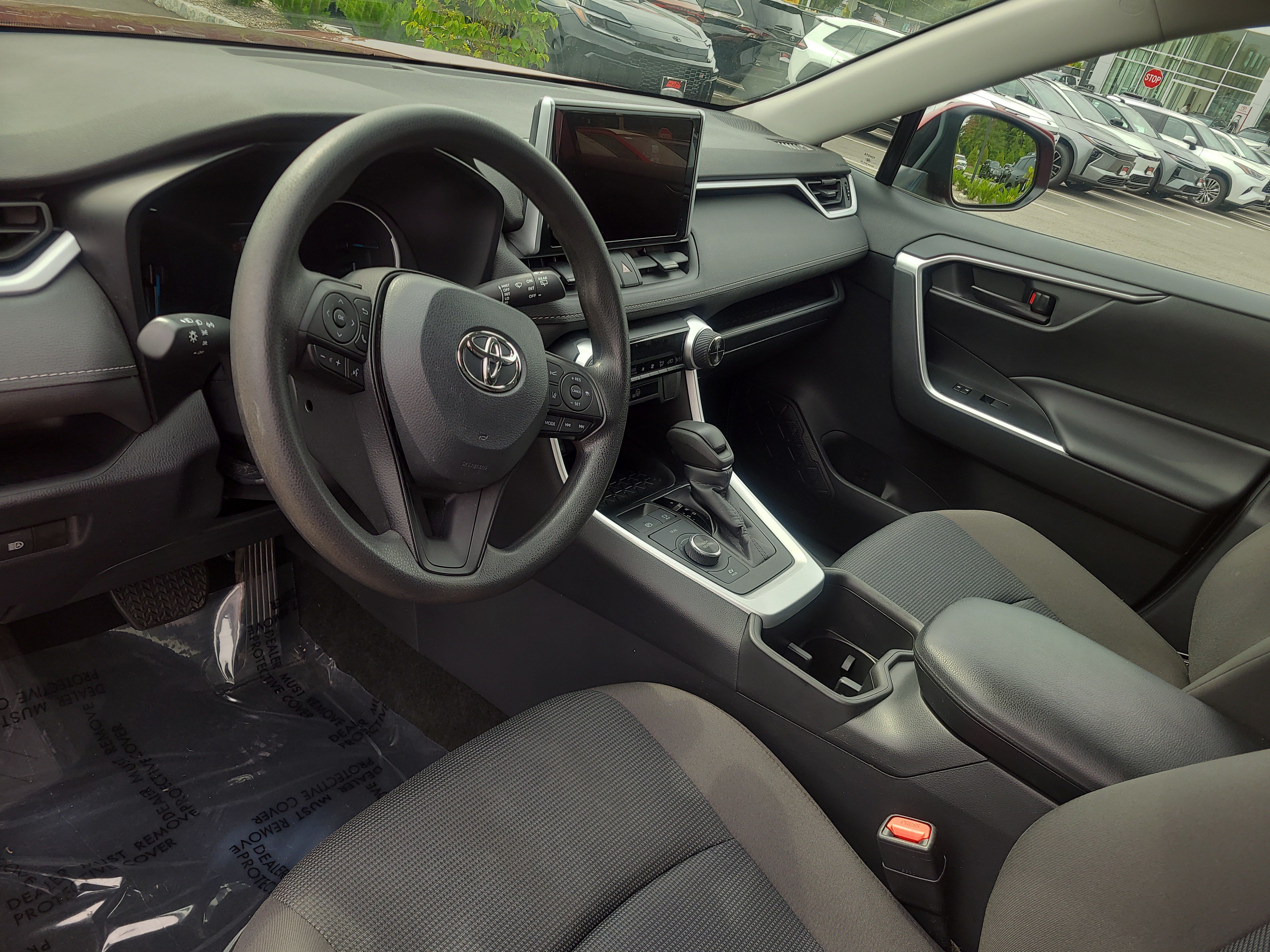Certified 2024 Toyota RAV4 LE AWD/4WD image 15