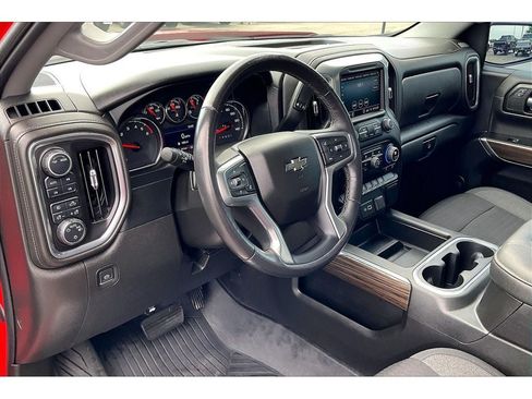 Used 2022 Chevrolet Silverado 1500 LT Trail Boss AWD/4WD image 16