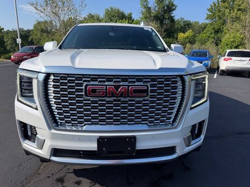 Used 2021 GMC Yukon Denali w/ Denali Ultimate Package AWD/4WD image 2