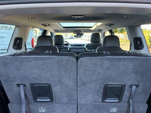 Used 2022 Jeep Grand Cherokee L Limited image 13