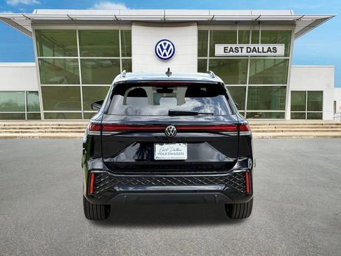 New 2026 Volkswagen Tiguan SE R-Line FWD image 4