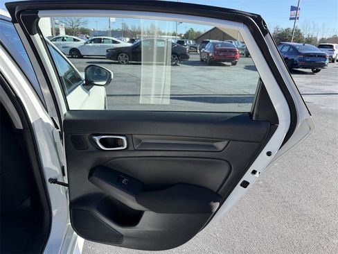 Used 2022 Honda Civic EX image 12