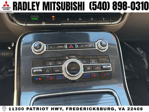 Used 2023 Lincoln Nautilus Reserve w/ Equipment Group 201A FWD image 9