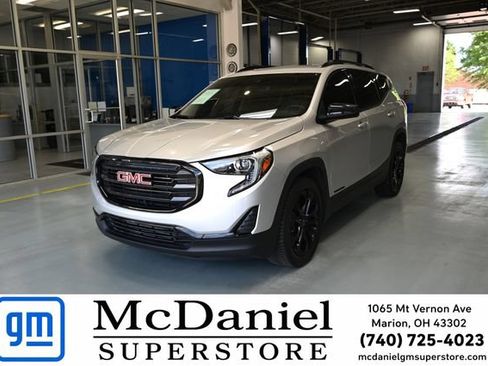 Used 2021 GMC Terrain SLE w/ Driver Convenience Package FWD image 1