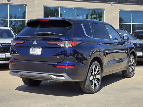 New 2026 Mitsubishi Outlander SE AWD/4WD image 4