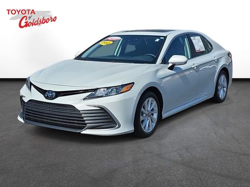 Used 2024 Toyota Camry LE w/ Convenience Package image 1