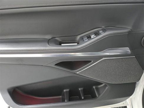 New 2025 Lincoln Navigator L Reserve image 24