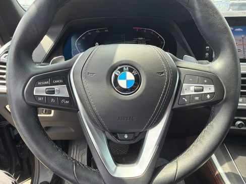Used 2022 BMW X5 xDrive40i w/ Premium Package AWD/4WD image 2