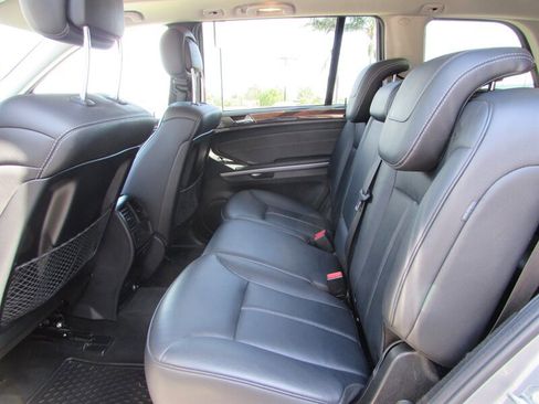 Used 2011 Mercedes-Benz GL 450 4MATIC image 11