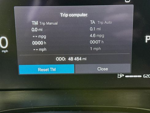 Used 2024 Volvo XC60 B5 Plus w/ Protection Package Premier AWD/4WD image 16