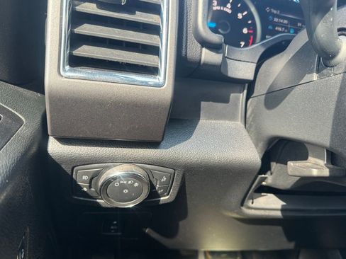 Used 2016 Ford F150 XLT w/ Equipment Group 302A Luxury AWD/4WD image 35