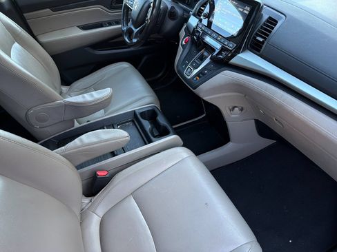 Used 2018 Honda Odyssey EX-L image 16