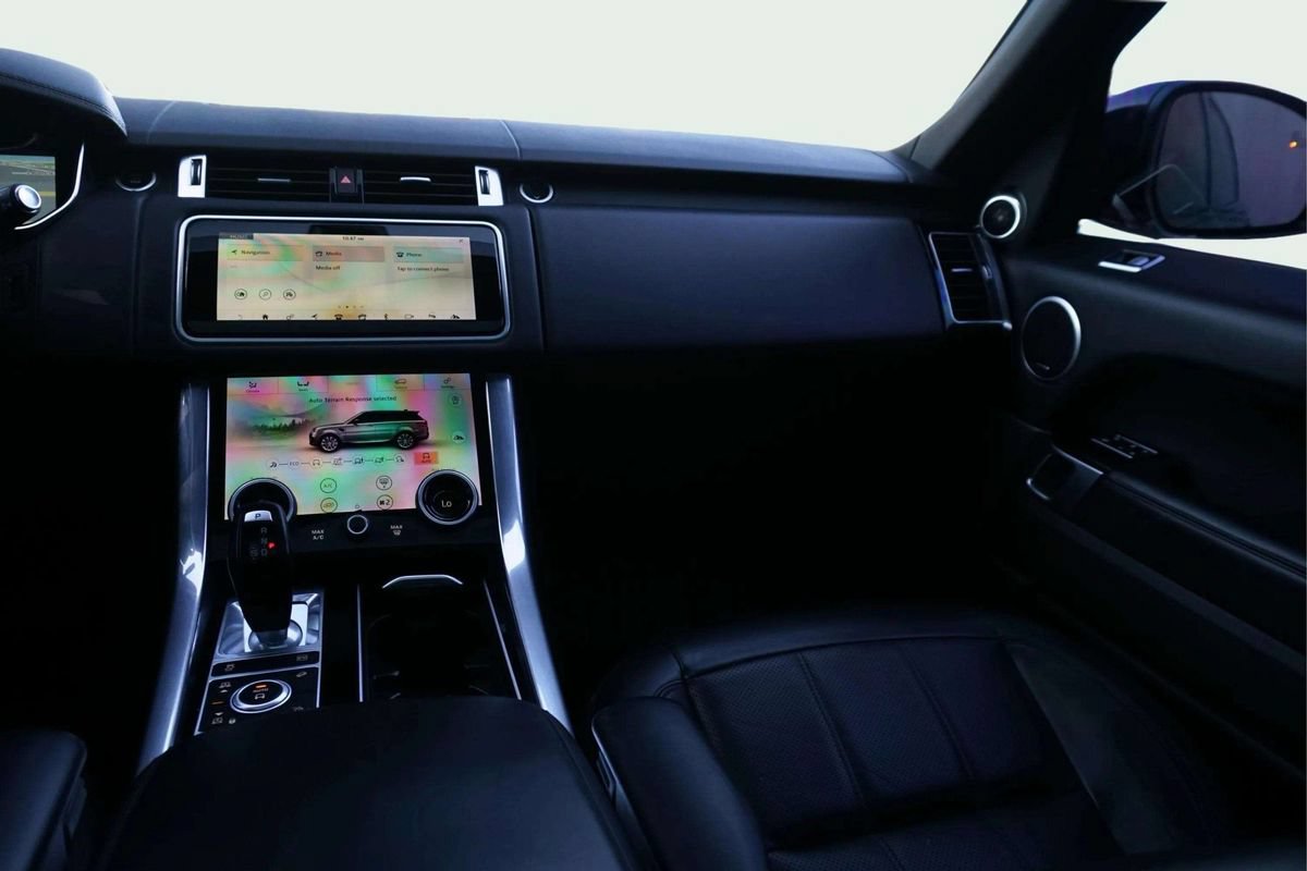 Used 2020 Land Rover Range Rover Sport HSE AWD/4WD image 30