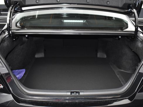 Used 2025 Toyota Camry LE image 21