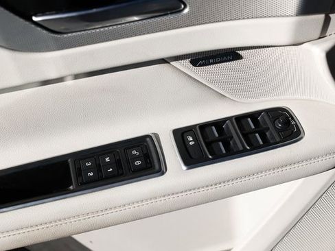 Used 2017 Jaguar XF Prestige image 47