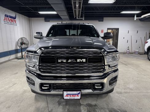 Used 2019 RAM 2500 Limited image 3