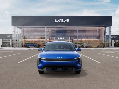 New 2026 Kia K4 FWD image 2
