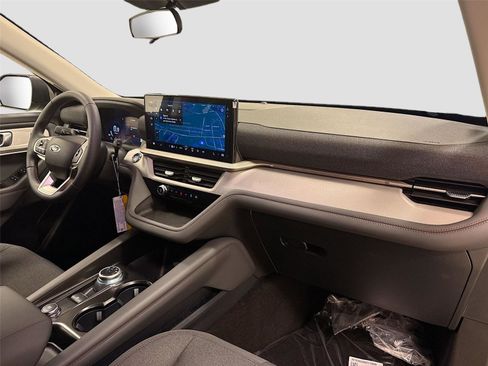 New 2026 Ford Explorer Active image 28