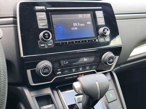 Used 2018 Honda CR-V LX image 17