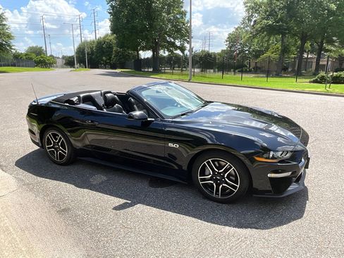 Used 2019 Ford Mustang GT Premium w/ Equipment Group 401A RWD image 26
