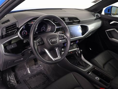 Used 2020 Audi Q3 2.0T Premium Plus w/ Premium Plus Package image 7