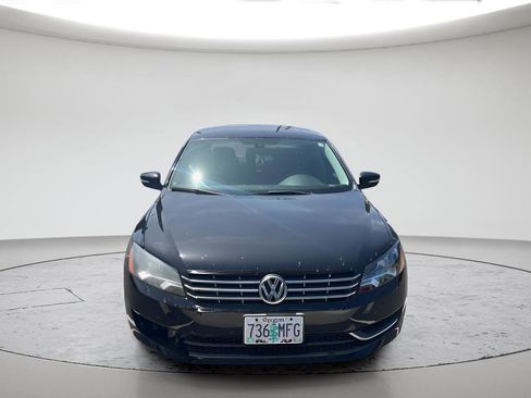 Used 2013 Volkswagen Passat TDI SE FWD image 2