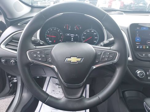 Used 2024 Chevrolet Malibu RS FWD image 17