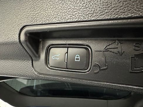 Used 2020 Ford Explorer ST AWD/4WD image 25