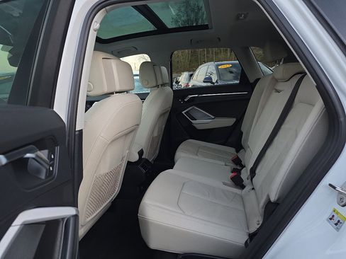 Used 2021 Audi Q3 2.0T Premium image 37