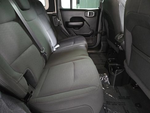 Used 2020 Jeep Wrangler Unlimited Sport AWD/4WD image 18