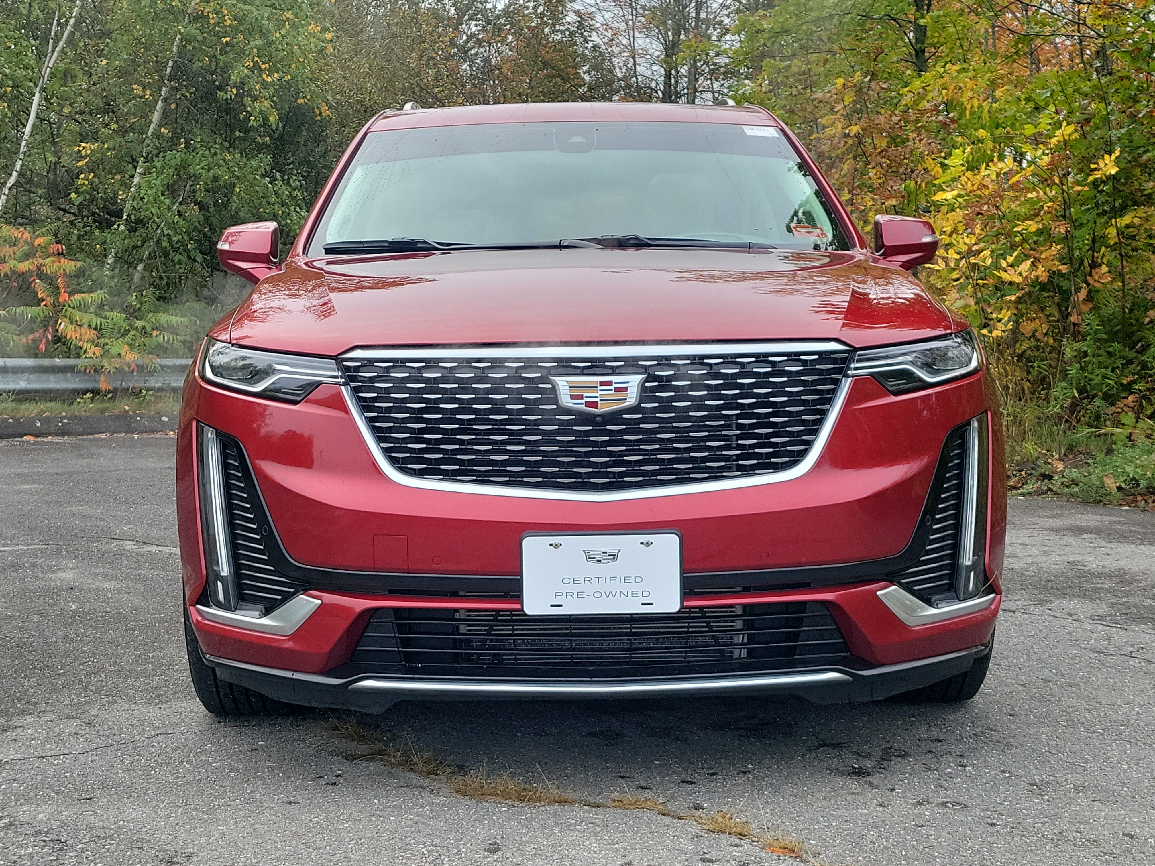 Certified 2022 Cadillac XT6 Premium Luxury w/ Technology Package AWD/4WD image 2