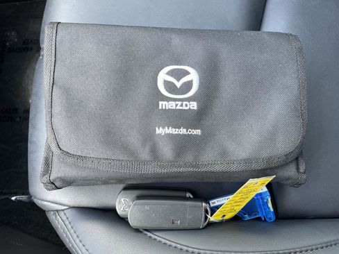 Used 2018 MAZDA MAZDA3 Touring image 19