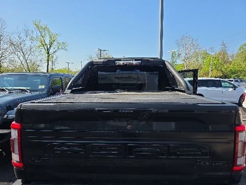 Used 2022 Ford F150 Raptor w/ Raptor 37 Performance Package AWD/4WD image 12
